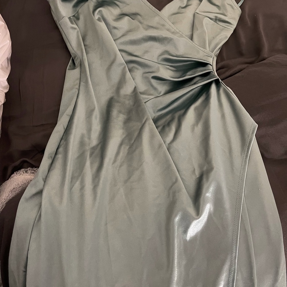 Windsor dress size medium